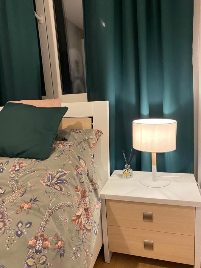 Airport Green Apartment Kl21 - Air Condition & Free Parking Varşova Dış mekan fotoğraf