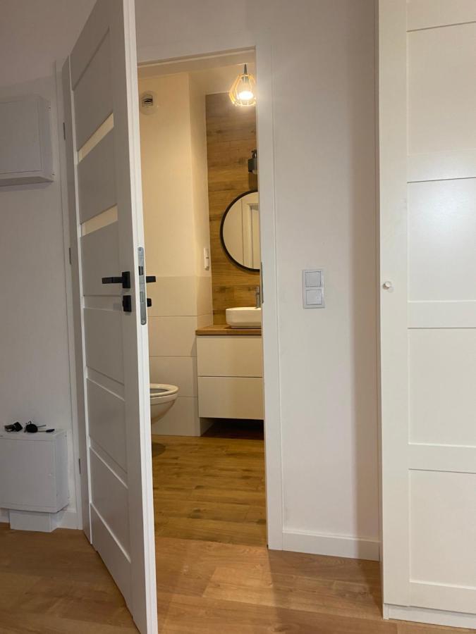 Airport Green Apartment Kl21 - Air Condition & Free Parking Varşova Dış mekan fotoğraf