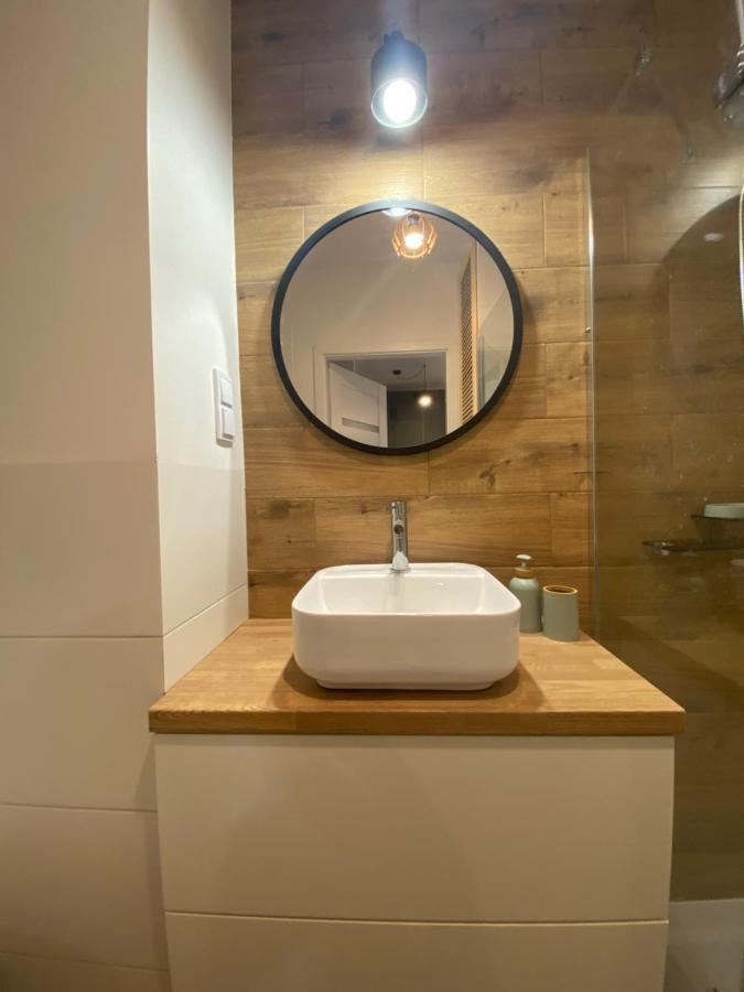 Airport Green Apartment Kl21 - Air Condition & Free Parking Varşova Dış mekan fotoğraf
